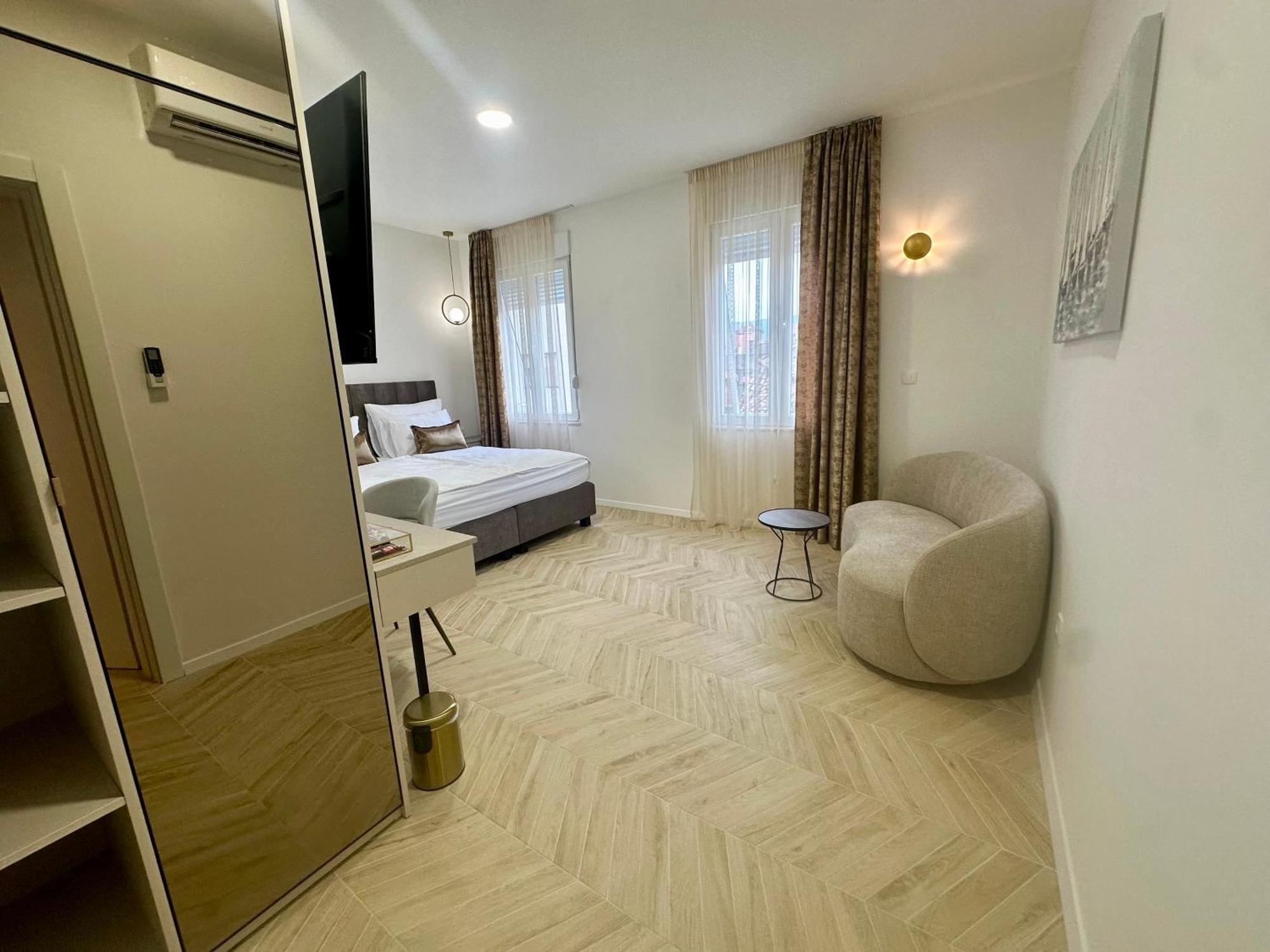 Mariani Luxury Rooms In Center Split Exterior foto
